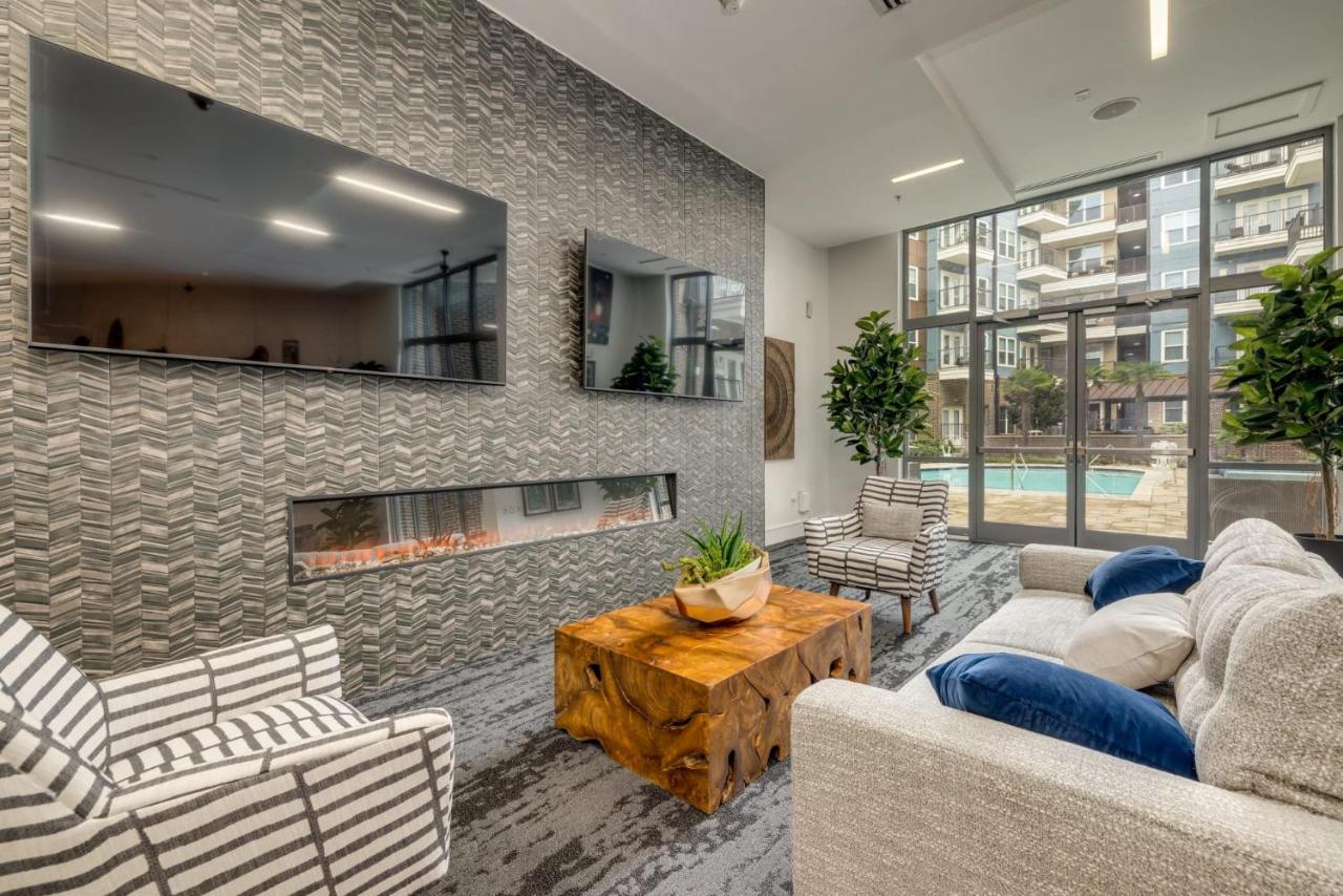 Premium And At Midtown 205 In * Charlotte